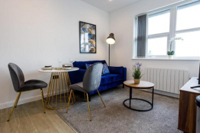 Contemporary 1 Bedroom Apartment, Central Bolton